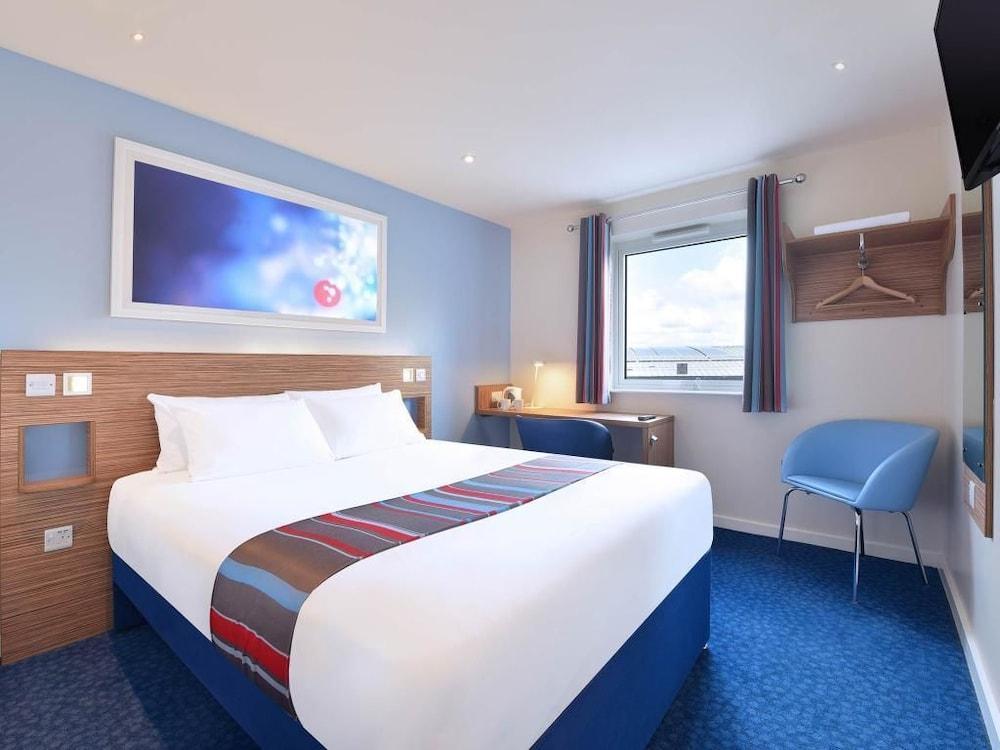Travelodge London Ealing Esterno foto